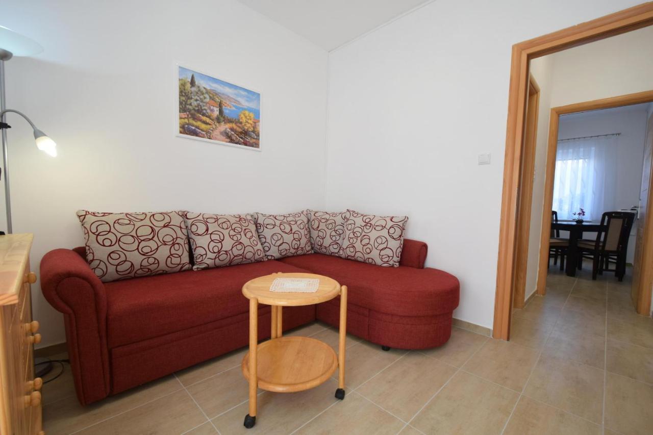 Apartments Buturajac 克尔克 外观 照片